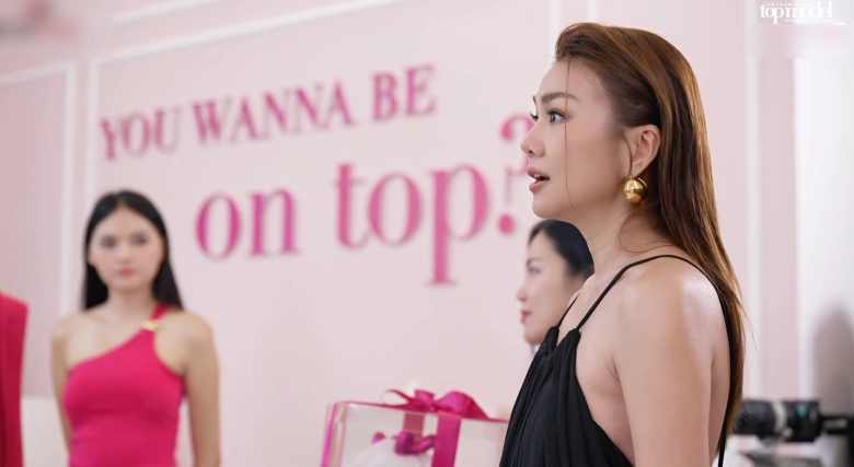 Thanh hằng gay gắt chấn chỉnh thái độ của thí sinh next top nàng mơ bật khóc nấc khi treo mình trên cao - 1