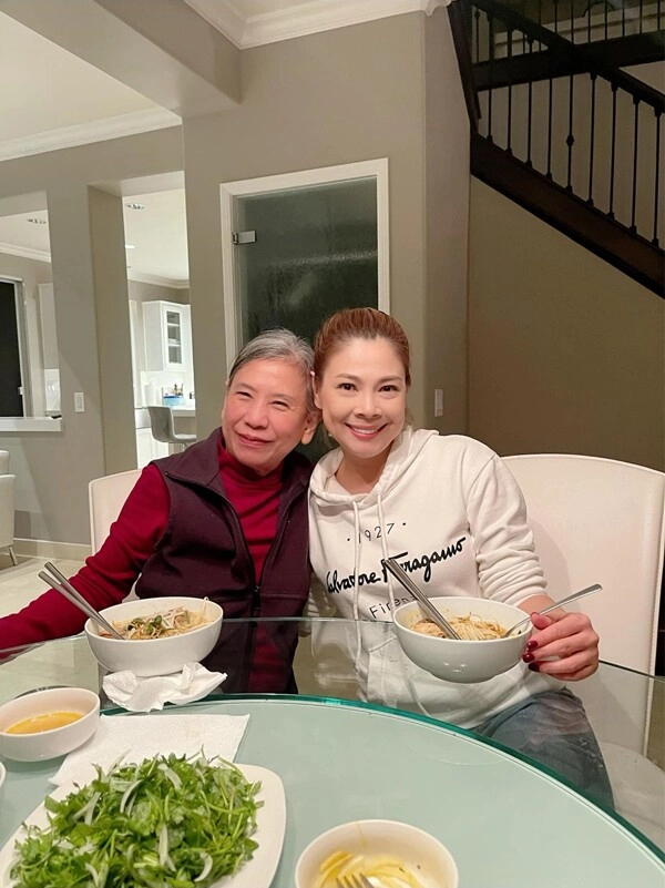 Thanh thảo trải lòng chuyện làm dâu trong gia đình gốc hoa từng nói chuyện riêng với mẹ chồng đến 4h sáng - 4
