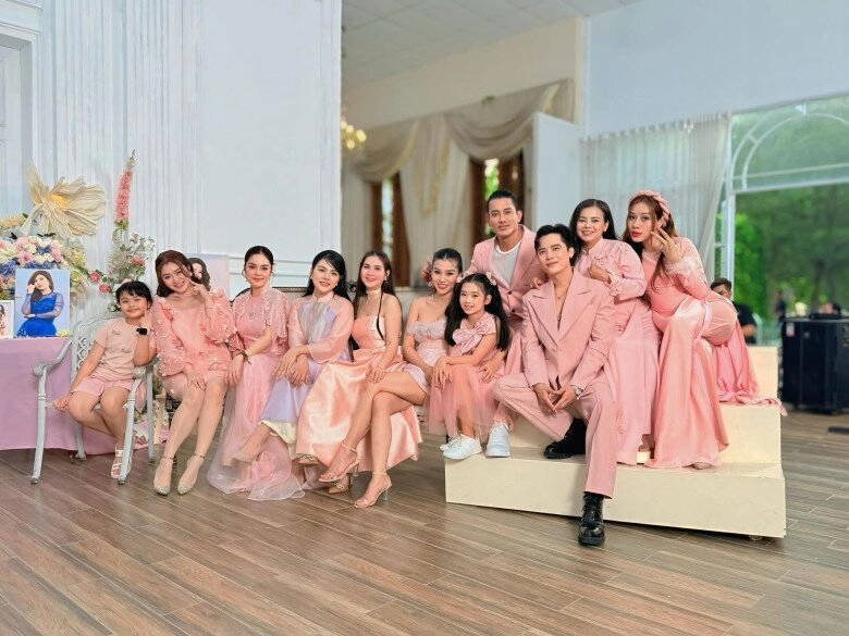 Thanh trúc nhớ thương tiễn biệt 3 người bạn chí cốt ra đi khi tuổi đời còn trẻ muốn ôm quý bình và mai phương - 7
