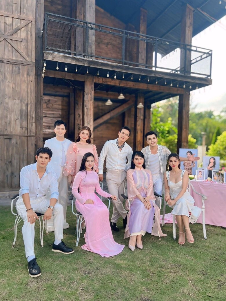 Thanh trúc nhớ thương tiễn biệt 3 người bạn chí cốt ra đi khi tuổi đời còn trẻ muốn ôm quý bình và mai phương - 8