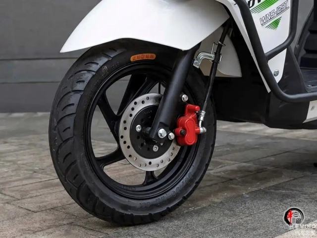 Thật khó tin đến cả mene con lừa suzuki avenis 125 cũng có phiên bản sao chép tại nước lạ - 10