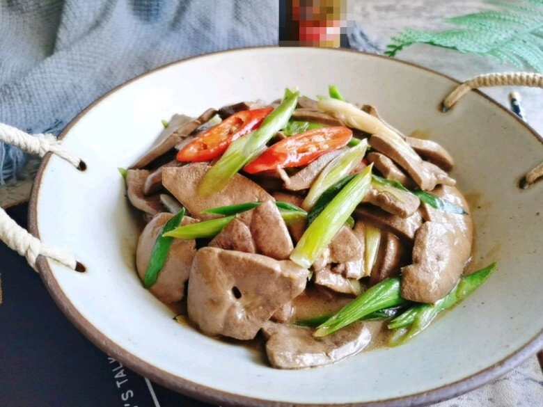 Thứ này chỉ khoảng 60000đkg dinh dưỡng gấp 10 lần thịt lợn tiếc là nhiều người không hiểu đem xào cực ngon - 9