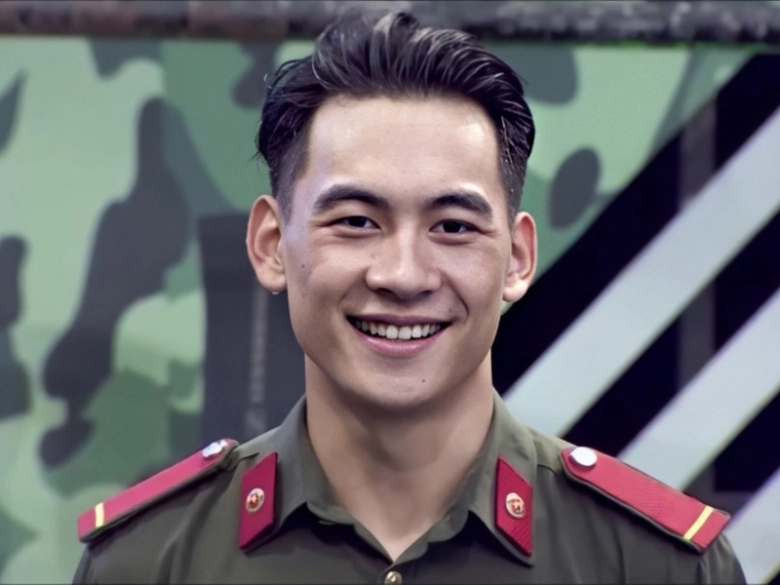 Thượng úy giọng miền tây cao hơn 1m8 từng làm dậy sóng vtv 2 lần cùng lê hoàng hiệp diễu binh đại lễ - 7
