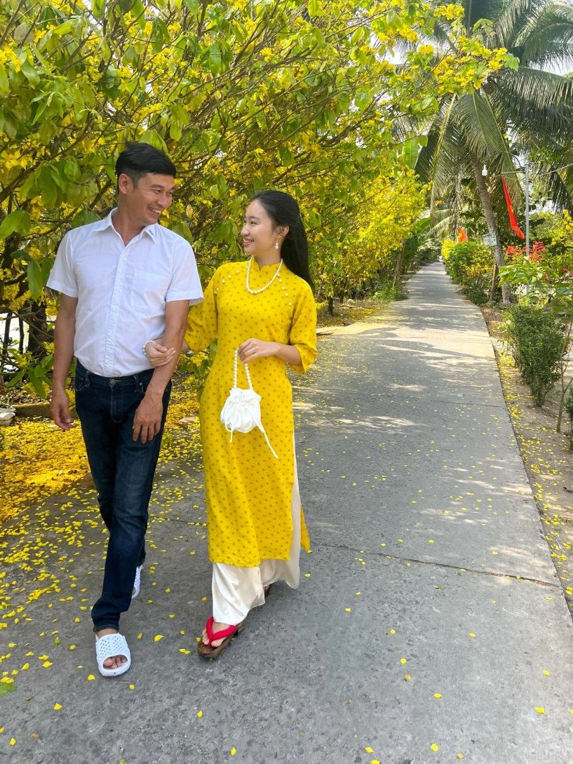 Sao nam cưới vợ kém 26 tuổi nay sắp làm bố ở tuổi ngoài 50 hôn nhân giản dị trong ngôi nhà cấp 4 - 12