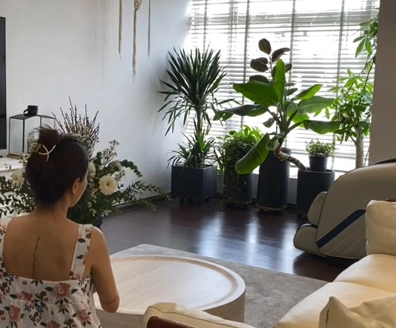 Tiểu thư miền tây xinh đẹp bỏ penthouse trung tâm về xây nhà vùng ven quê thật quê và phản ứng của chồng - 6