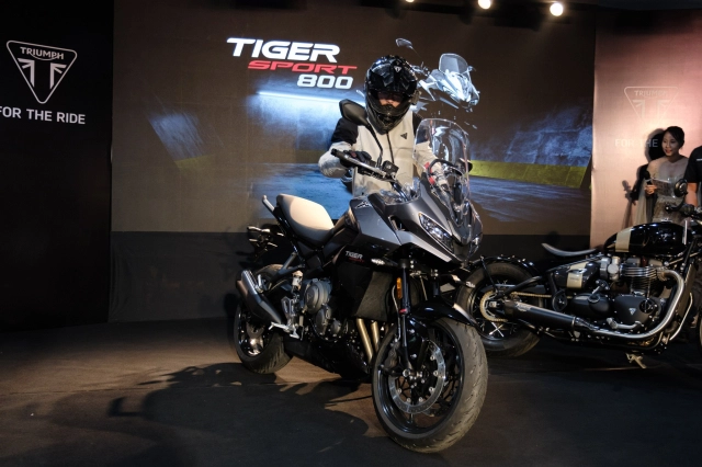 Tiger sport 800 chiến binh đường trường mới đầy sức hút từ triumph đã có mặt tại việt nam - 1