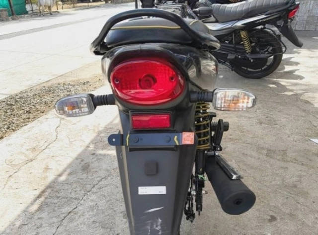 Tìm hiểu platina 100 2025 mẫu xe côn tay giá chưa đến 20 triệu đồng - 6