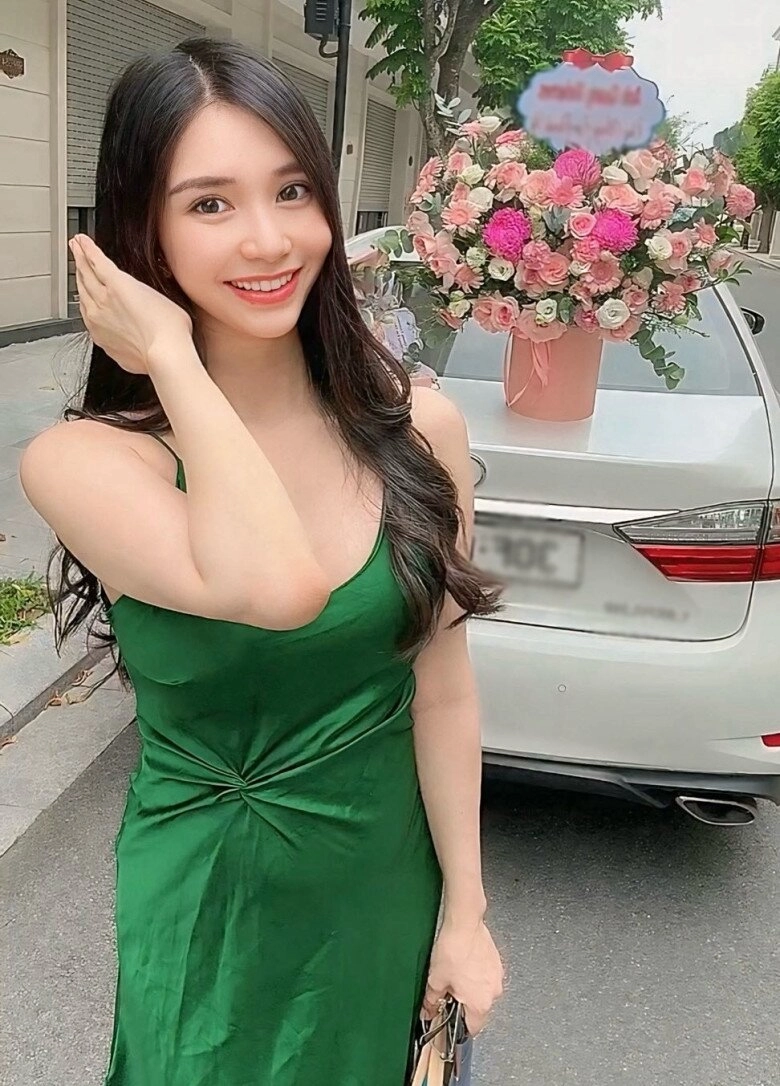 Tình cũ quang lê ăn mỳ tôm 6 năm để có nhà tặng mẹ xinh đẹp như búp bê nhưng lận đận tình duyên - 2