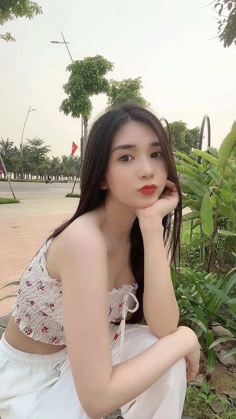 Tình cũ quang lê ăn mỳ tôm 6 năm để có nhà tặng mẹ xinh đẹp như búp bê nhưng lận đận tình duyên - 6