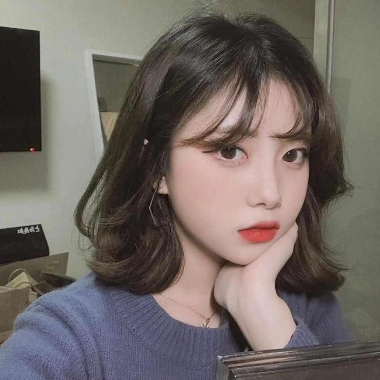 Tóc ngang vai cho mặt tròn top 15 kiểu đẹp trẻ trung giúp mặt thon nhỏ được yêu thích nhất năm 2025 - 11