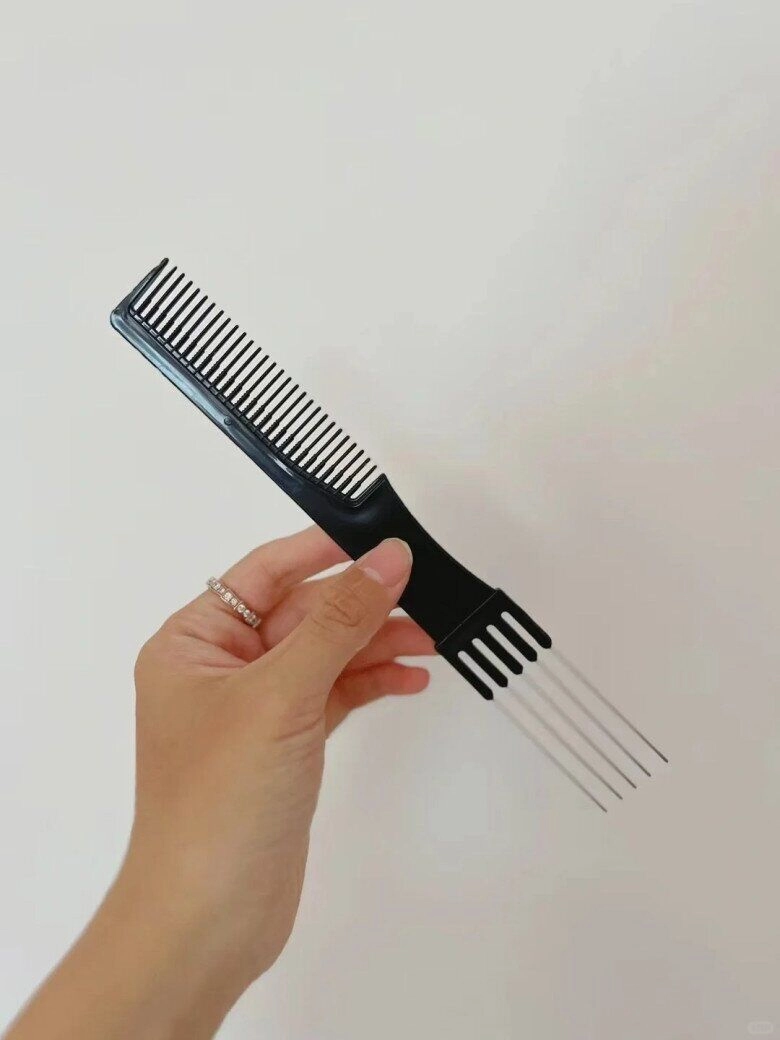 Tóc xẹp lép và thưa thớt chị em dùng 3 cách này tóc bồng bềnh tức thì trông dày đẹp như dòng suối - 1
