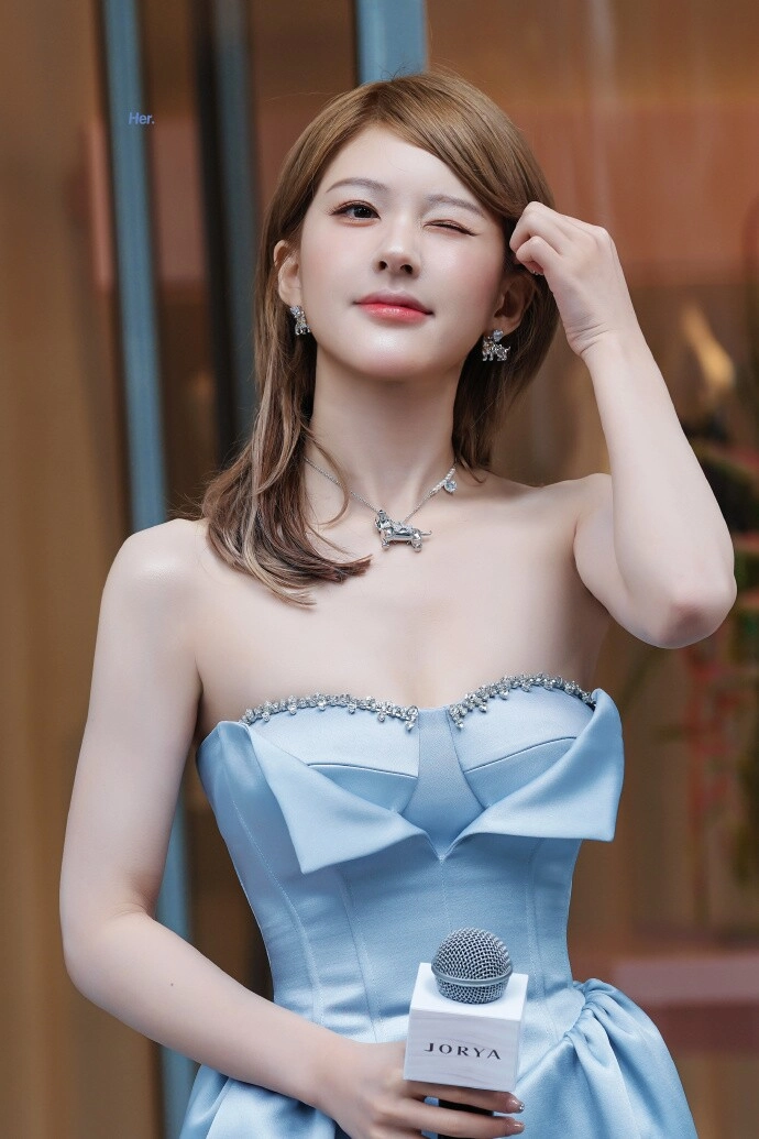 Triệu lộ tư tuyên bố giải nghệ vì bị công ty quản lý bóc lột chi hơn 7 tỷ đồng bồi thường vẫn chưa yên - 5
