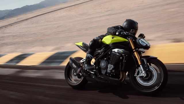 Triumph speed triple 1200 rx 2025 trình làng cỗ máy thể thao đỉnh cao với chất riêng giới hạn - 1