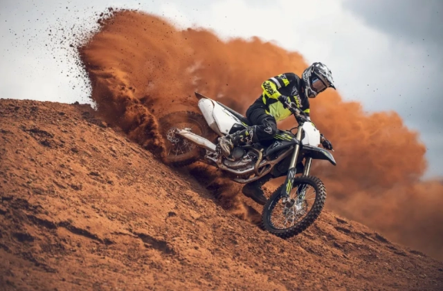Triumph tf 250-x 2026 mạnh mẽ hơn thông minh hơn và sẵn sàng bùng nổ đường đua - 3
