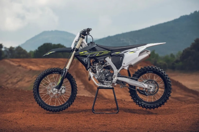 Triumph tf 250-x 2026 mạnh mẽ hơn thông minh hơn và sẵn sàng bùng nổ đường đua - 15
