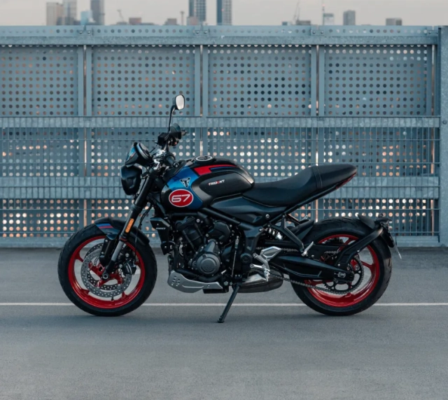 Triumph trident triple tribute 2025 trở lại với phối màu mới bùng nổ hơn năm trước - 7