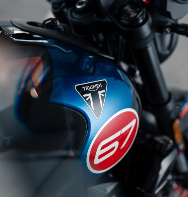 Triumph trident triple tribute 2025 trở lại với phối màu mới bùng nổ hơn năm trước - 13