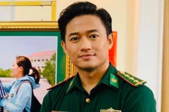 Trung tá công an được phong danh hiệu nsưt hơn 50 tuổi vẫn có con thứ 4 với vợ là phó phòng ngân hàng - 2