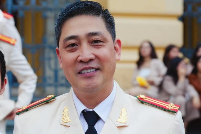 Trung tá công an được phong danh hiệu nsưt hơn 50 tuổi vẫn có con thứ 4 với vợ là phó phòng ngân hàng - 3