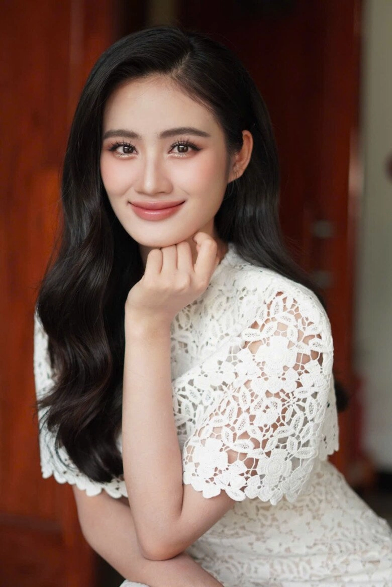Trước giờ sang ấn độ ý nhi chia sẻ về hành trình miss world không áp lực trước thành công của hoa hậu thanh thuỷ - 4