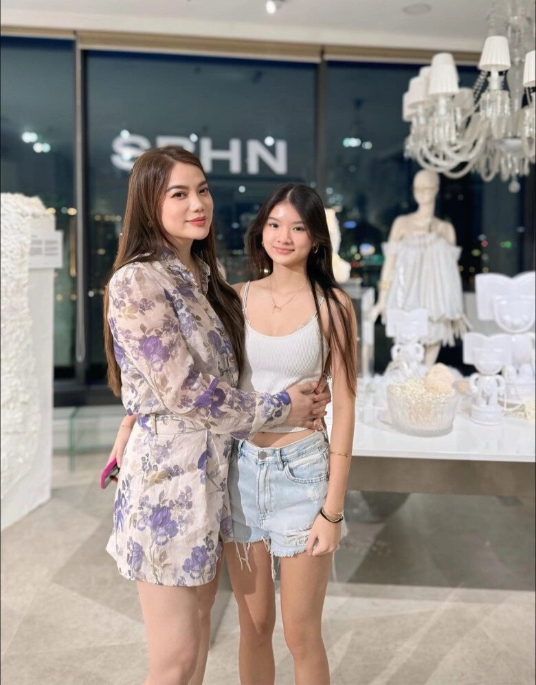 Trương ngọc ánh lên tiếng vì ái nữ bị soi ngoại hình tự hào khi con gái sớm hòa nhập khi đi du học - 10