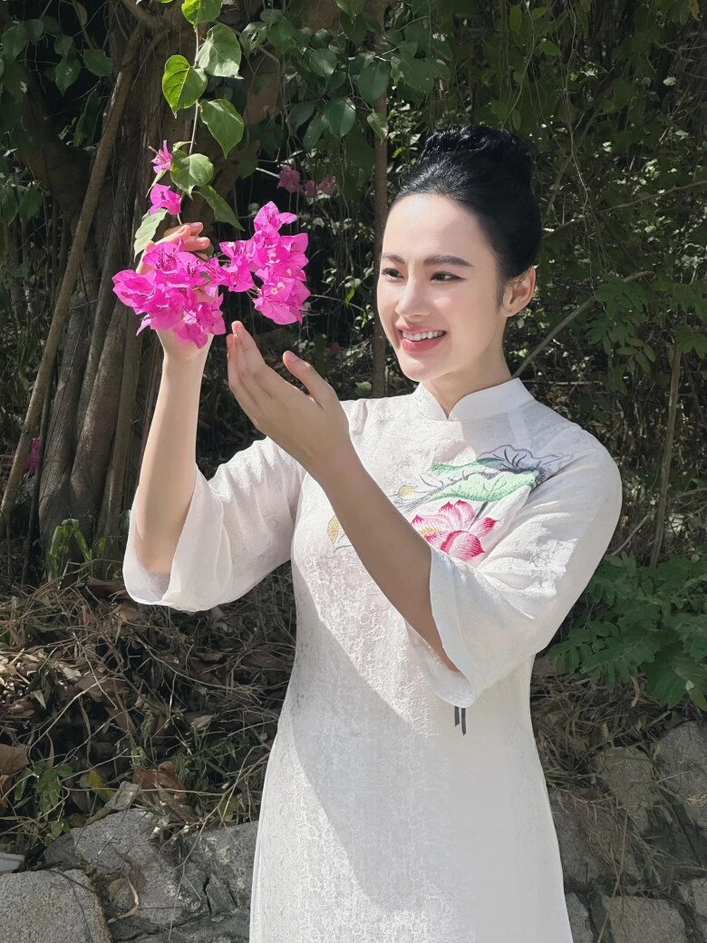 Từng hối hận vì nhiều năm gánh tạ angela phương trinh nay để tóc tém khoe cơ bắp cuồn cuộn như lực sĩ - 8