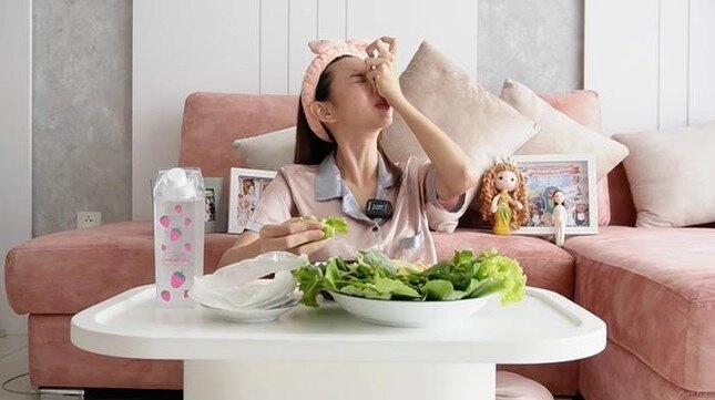 Từng tuyên bố không thích ăn rau hoa hậu thuỳ tiên giữ dáng mi nhon da nhẵn thín bằng cách nào - 8