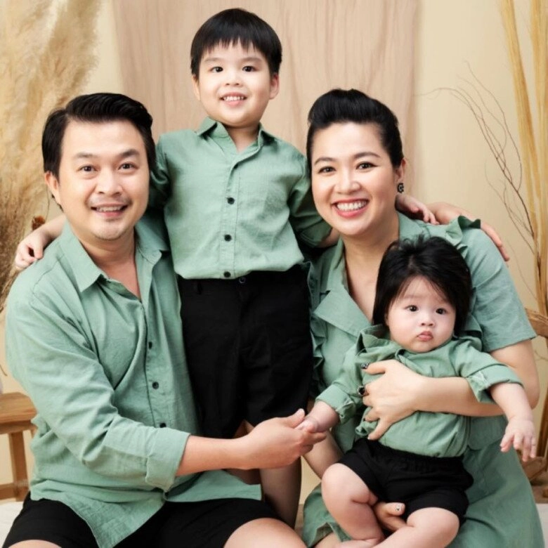 U40 mới sinh con cho chồng kém tuổi diễn viên lê khánh đặt tên 2 con giống hệt bố diện mạo cũng y đúc - 2