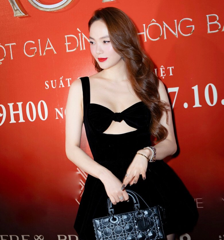Uyển ân có thể đạo diễn thấy tôi phông bạt quá nên cho vai nữ chính - 4