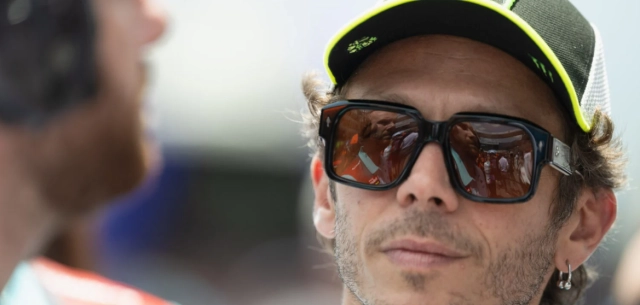 Valentino rossi và hiệu ứng tan vỡ tại british gp 2025 - khi con số không biết nói dối - 1
