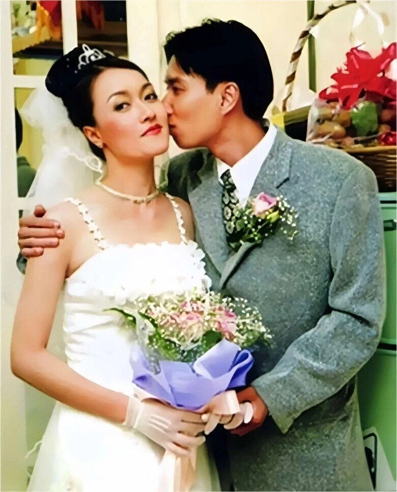 Vân dung ở tuổi u50 mải chăm em bé nên khiến con trai ra rìa nhờ ngoại hình nên có vai trong phim kinh dị trăm tỷ - 4