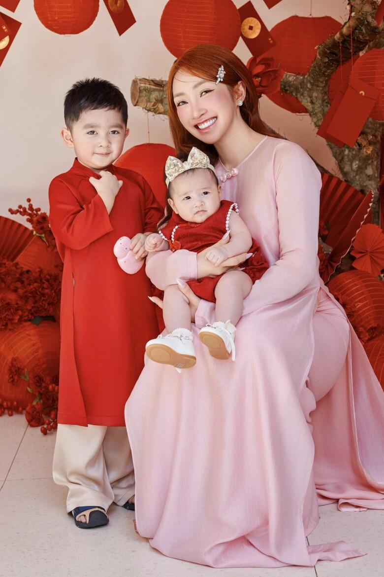 Vẻ bụ bẫm của ái nữ nhà chi bảo 5 tháng tuổi rõ nét thanh tú khoe nụ cười chưa mọc răng cực đốn tim - 7