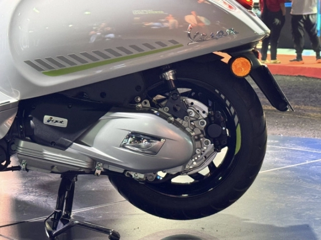 Vespa sprint tech 2025 ra mắt ở nước bạn - giá ngang ngửa nhưng trang bị ngon hơn xe ở nước ta - 3