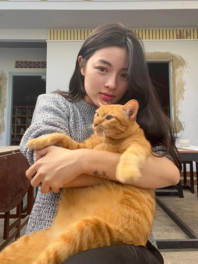 Việt nam có 2 người mang vẻ đẹp minh tinh cô được ví với thư kỳ củng lợi cô là bản sao chương tử di - 7