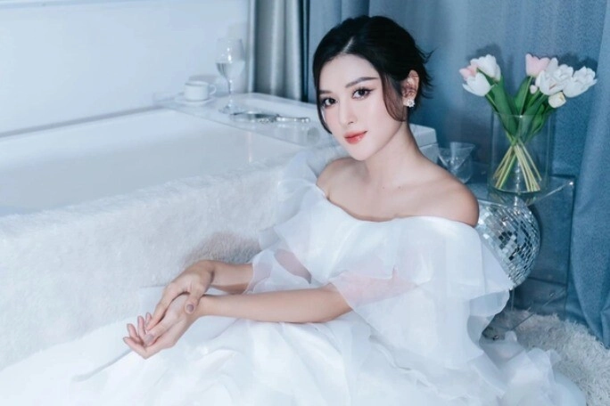 Việt nam có một á hậu từng làm tạp vụ cọ toilet rồi trở thành giám đốc tập đoàn tỷ đô ai nghe tên cũng phải nể - 4