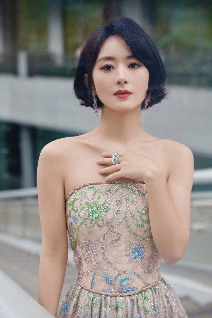 Việt nam cũng có một diễn viên hy sinh nhan sắc hệt triệu lệ dĩnh diện mạo đời thật và lên phim gây ngỡ ngàng - 1