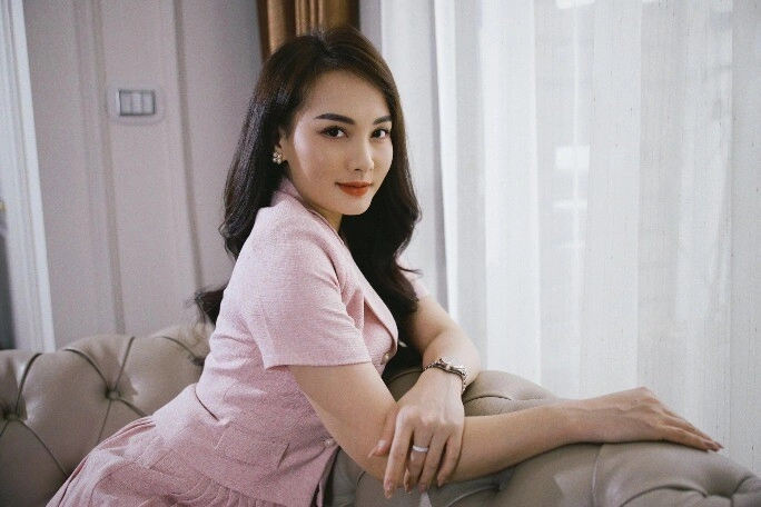 Vợ cá mập từng là người mẫu vô danh trượt thi hoa hậu nhưng nhan sắc thời trẻ là tình đầu quốc dân - 2