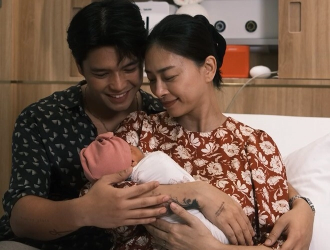 Vợ chồng ngô thanh vân chi 100 triệu mua đồ sơ sinh bày kín nhà hội mẹ bỉm nhìn liền trêu thể nào cũng vứt xó - 1