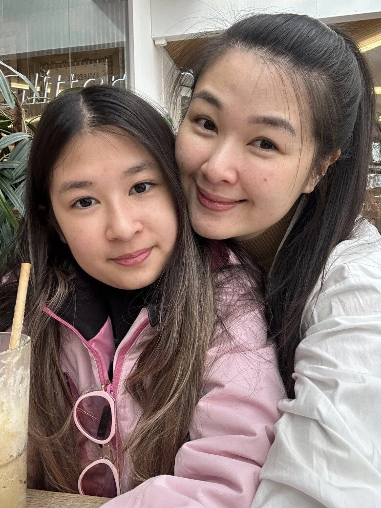 Vợ cũ huy khánh chạnh lòng vì ái nữ không còn cần mẹ phải chuẩn bị tâm lý vì con gái ngày càng tự lập - 8
