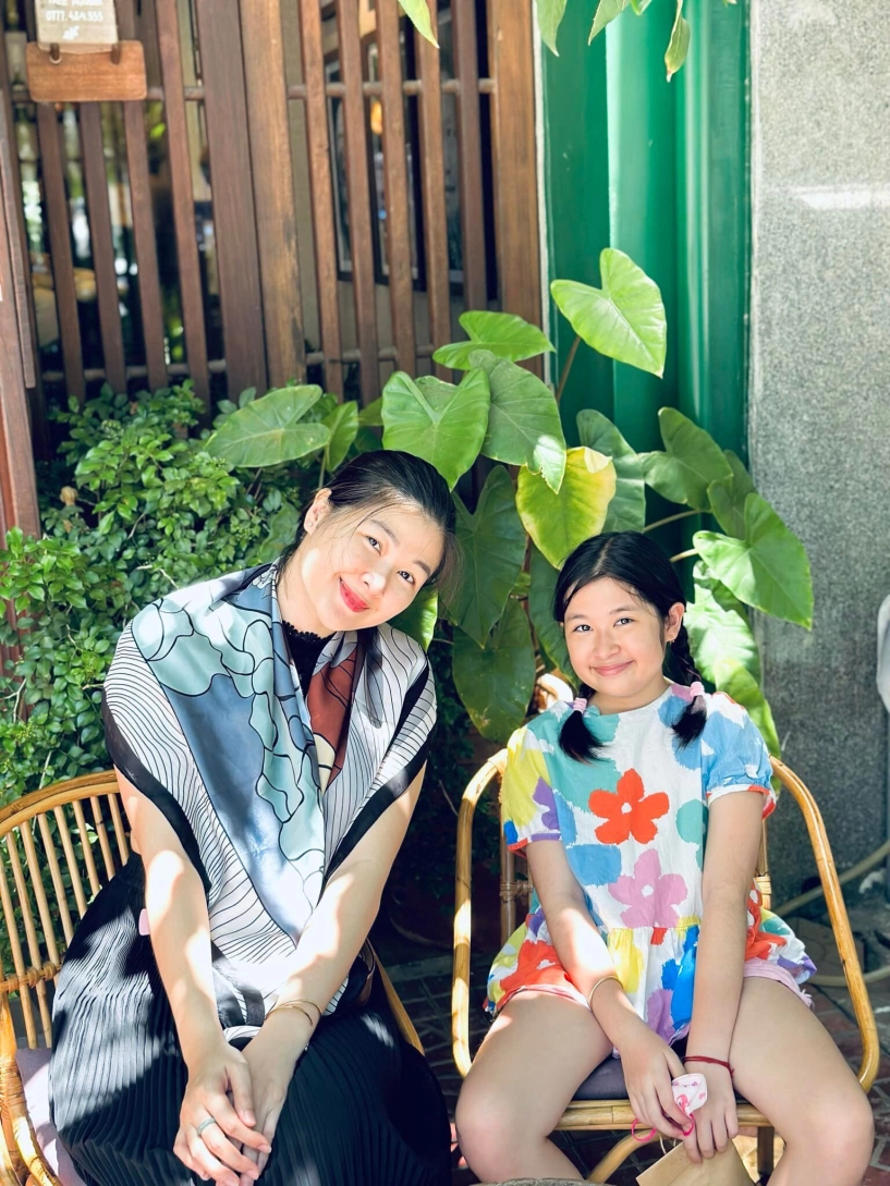 Vợ cũ huy khánh chạnh lòng vì ái nữ không còn cần mẹ phải chuẩn bị tâm lý vì con gái ngày càng tự lập - 10