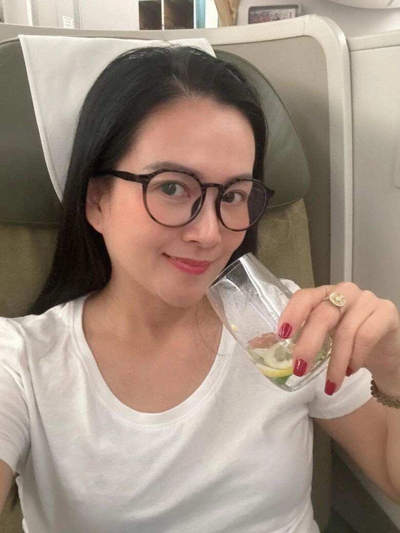 Vợ đẹp bình minh từng bị chê kém sắc nay đứng cạnh á hậu 9x dù thua chiều cao vẫn rực rỡ - 11