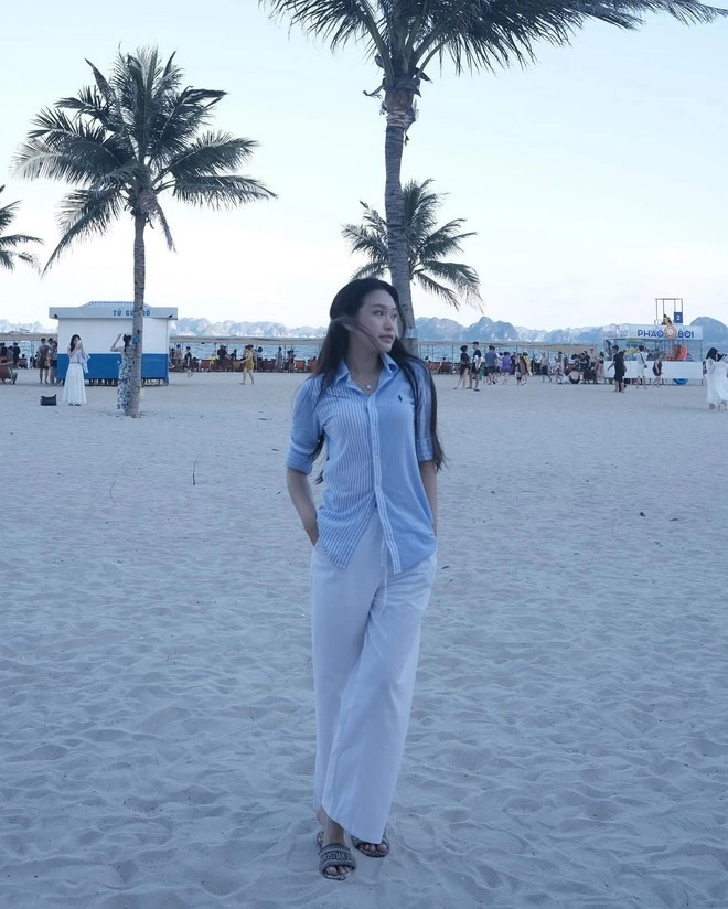 Vợ đoàn văn hậu mê áo sơ mi như điếu đổ ưu tiên tông màu tôn da - 9