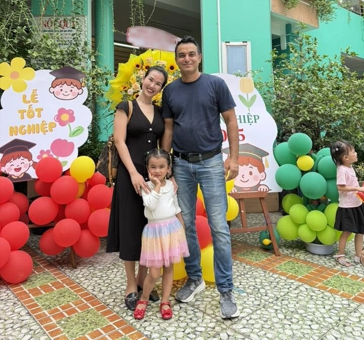 Võ hạ trâm bất ngờ đụng hàng với ca sĩ duyên quỳnh khoe vóc dáng mẹ 2 con ngày càng lên hương - 7
