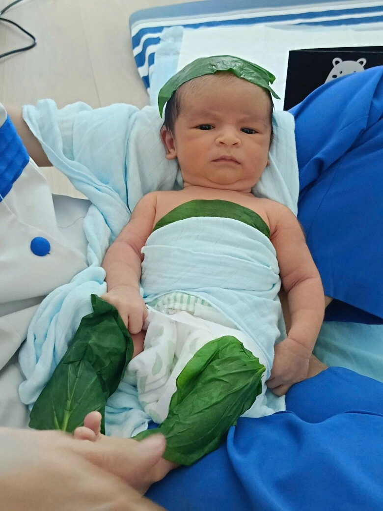 Võ hạ trâm rèn con ăn chay từ trong bụng mẹ sản xuất cả bình sữa chay đầy ụ cho quý tử - 2