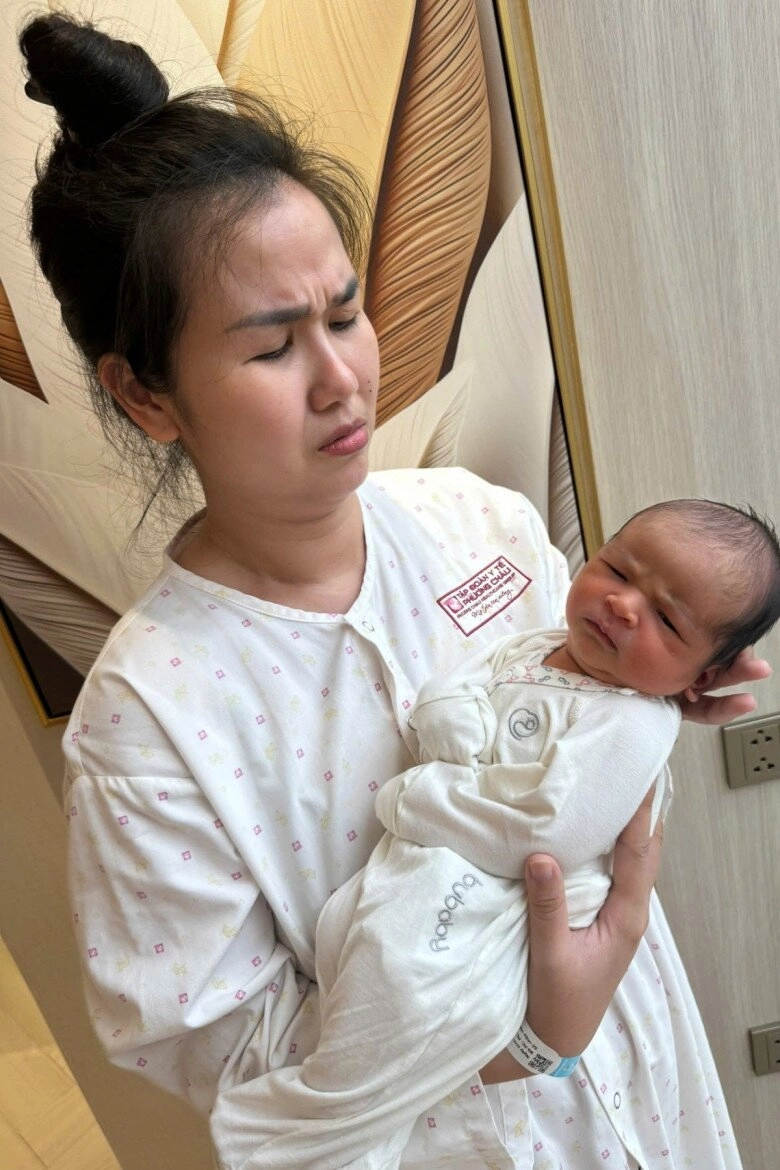Võ hạ trâm rèn con ăn chay từ trong bụng mẹ sản xuất cả bình sữa chay đầy ụ cho quý tử - 11