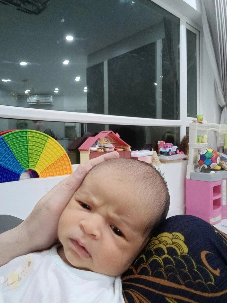 Võ hạ trâm rèn con ăn chay từ trong bụng mẹ sản xuất cả bình sữa chay đầy ụ cho quý tử - 12