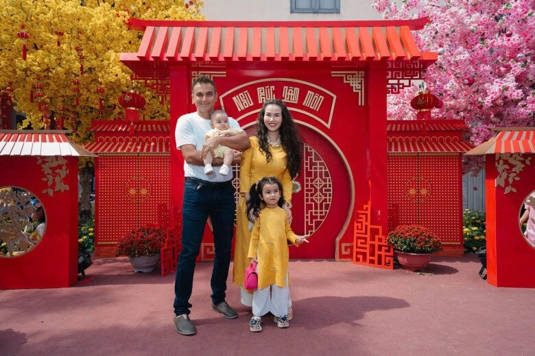 Võ hạ trâm tự ái khi bị nói đẻ mướn cho chồng đại gia bé moon và milo như sinh đôi giống hệt bố - 13