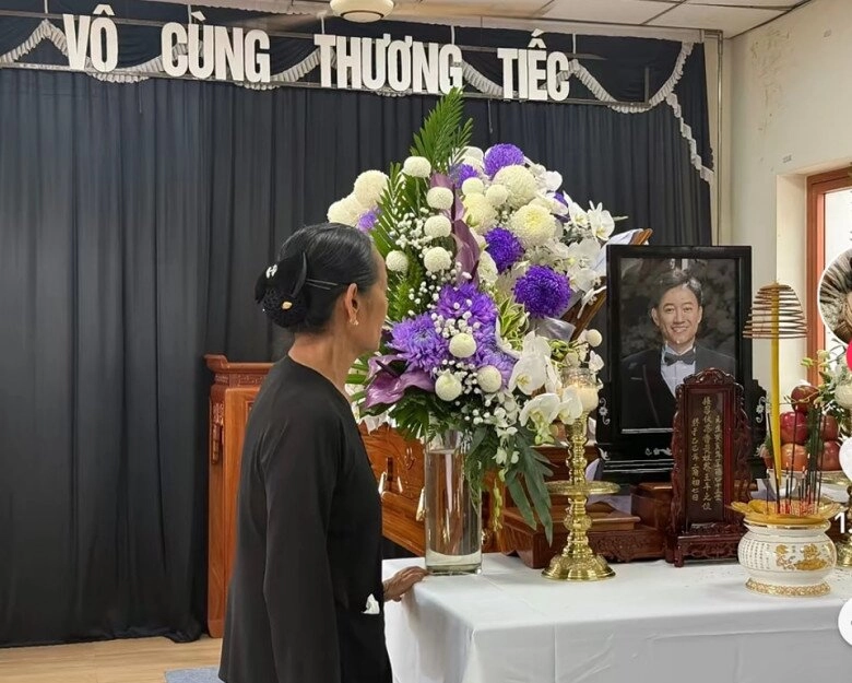 Vợ quý bình sắp xếp thuyền bè tại biển cần giờ để làm lễ thuỷ táng cho chồng mẹ ruột đến cúng cho con trai - 3