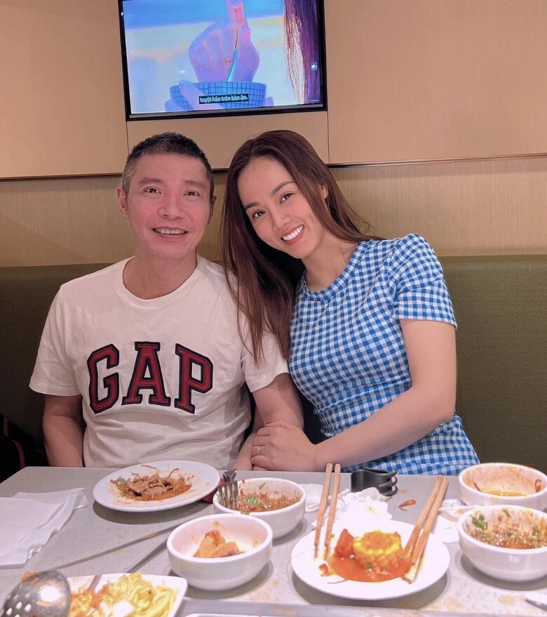 Vợ trẻ kể chuyện chồng gặp khó khăn trong sinh hoạt lên mạng xã hội nsnd công lý bình luận đừng đăng - 6