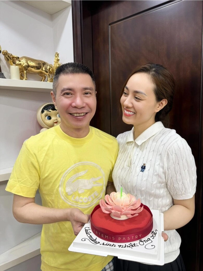 Vợ trẻ kể chuyện chồng gặp khó khăn trong sinh hoạt lên mạng xã hội nsnd công lý bình luận đừng đăng - 9